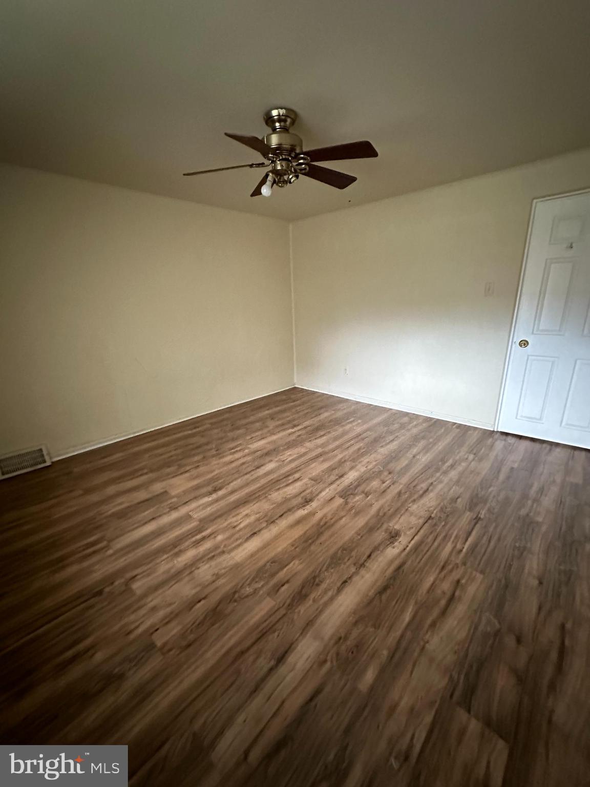 COLLEGE PARK - Residential