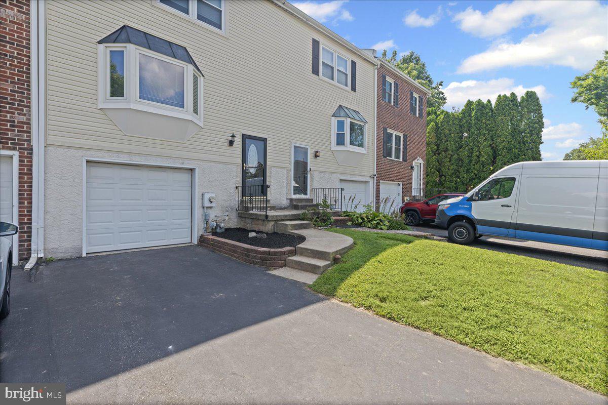 42 KINGSTON TERRACE