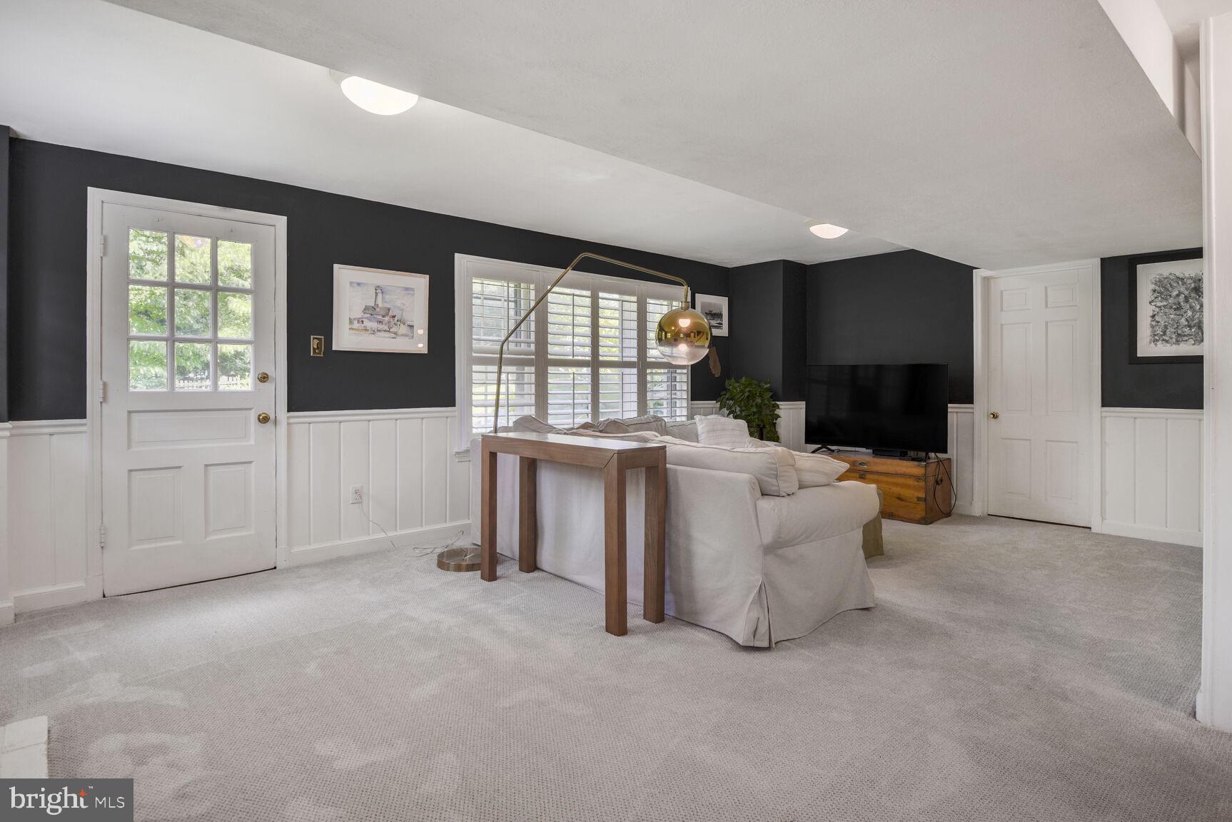 KENWOOD PARK - Residential