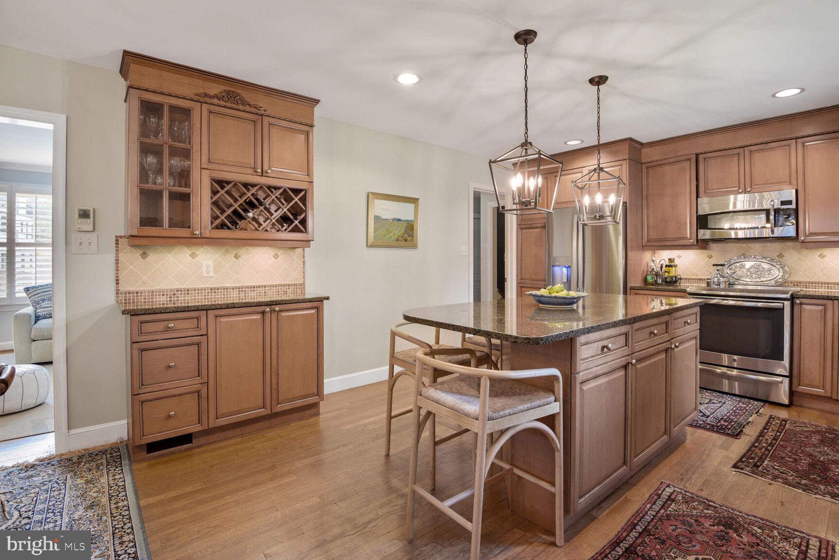 KENWOOD PARK - Residential