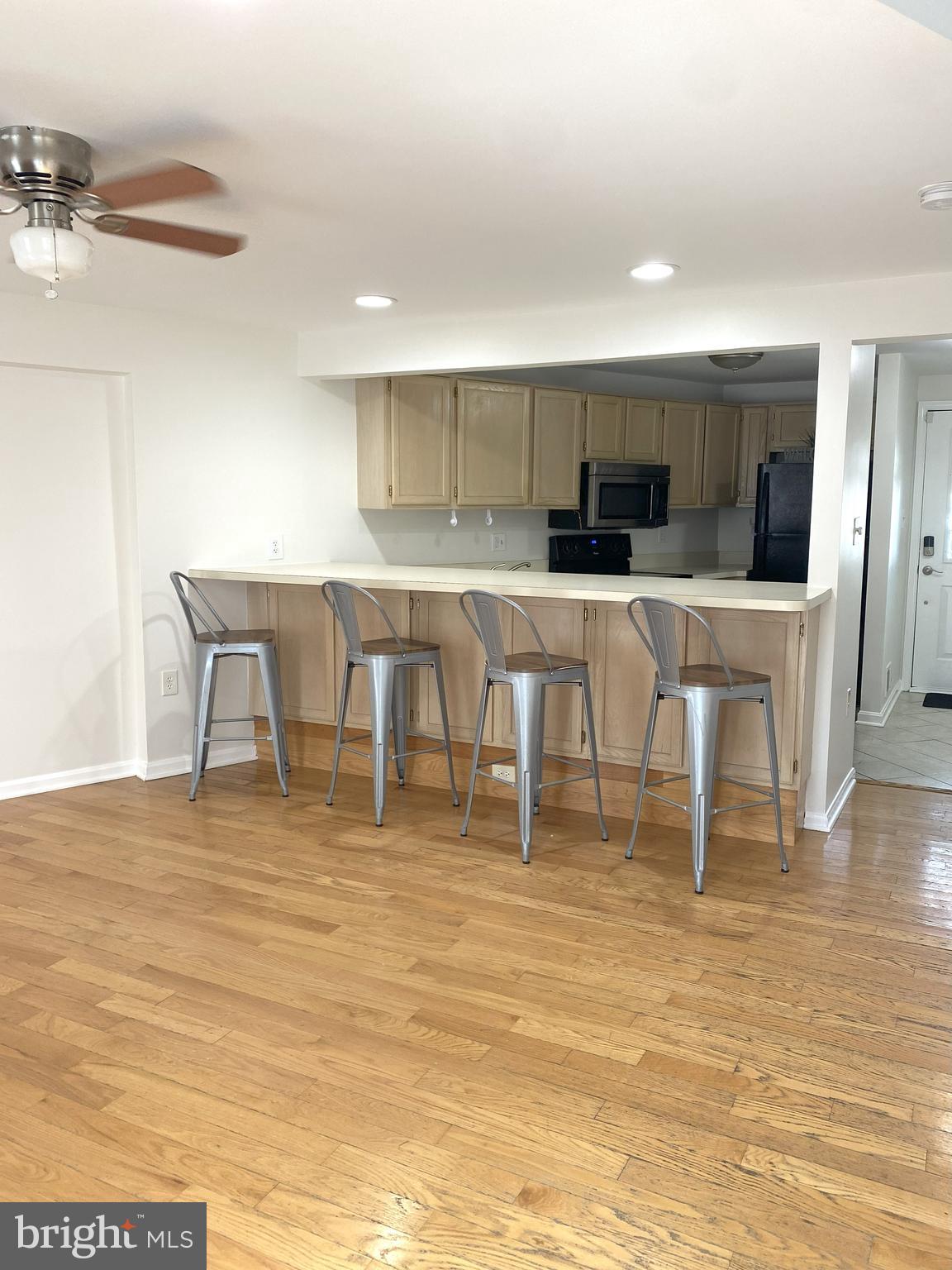 RUSSETT - Residential