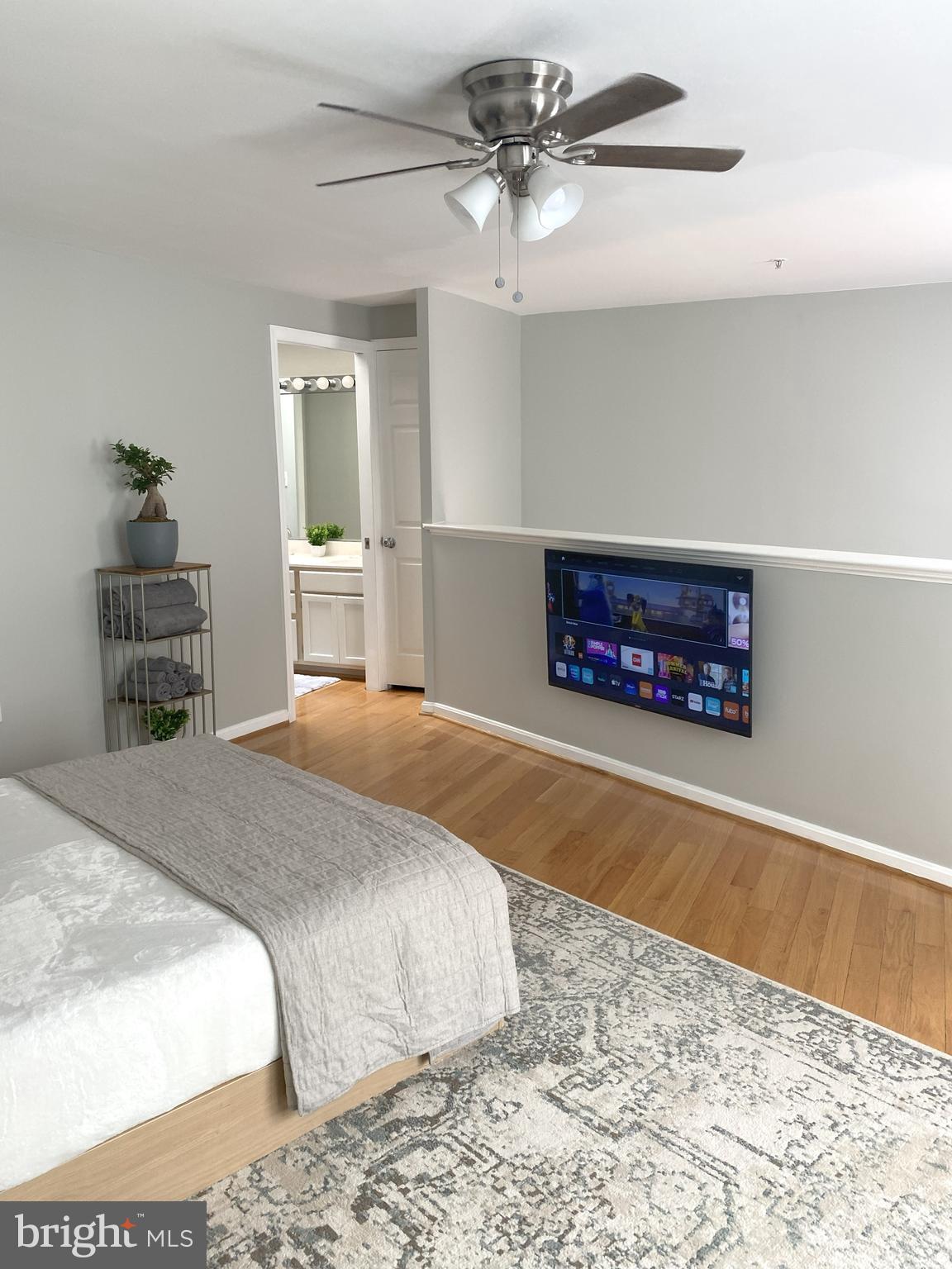 RUSSETT - Residential