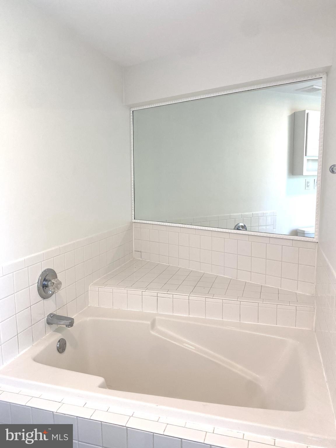 RUSSETT - Residential