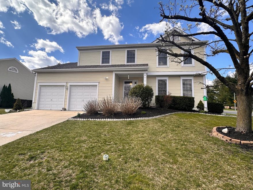 Discover your dream home! This stunning four-bedroom, 2 1/2 bath corner lot property features renovated interiors, including updated bedrooms and a modern living room. Enjoy new appliances, garage shelves, and a renovated basement. Move-in ready and waiting for you! Schedule a viewing today.