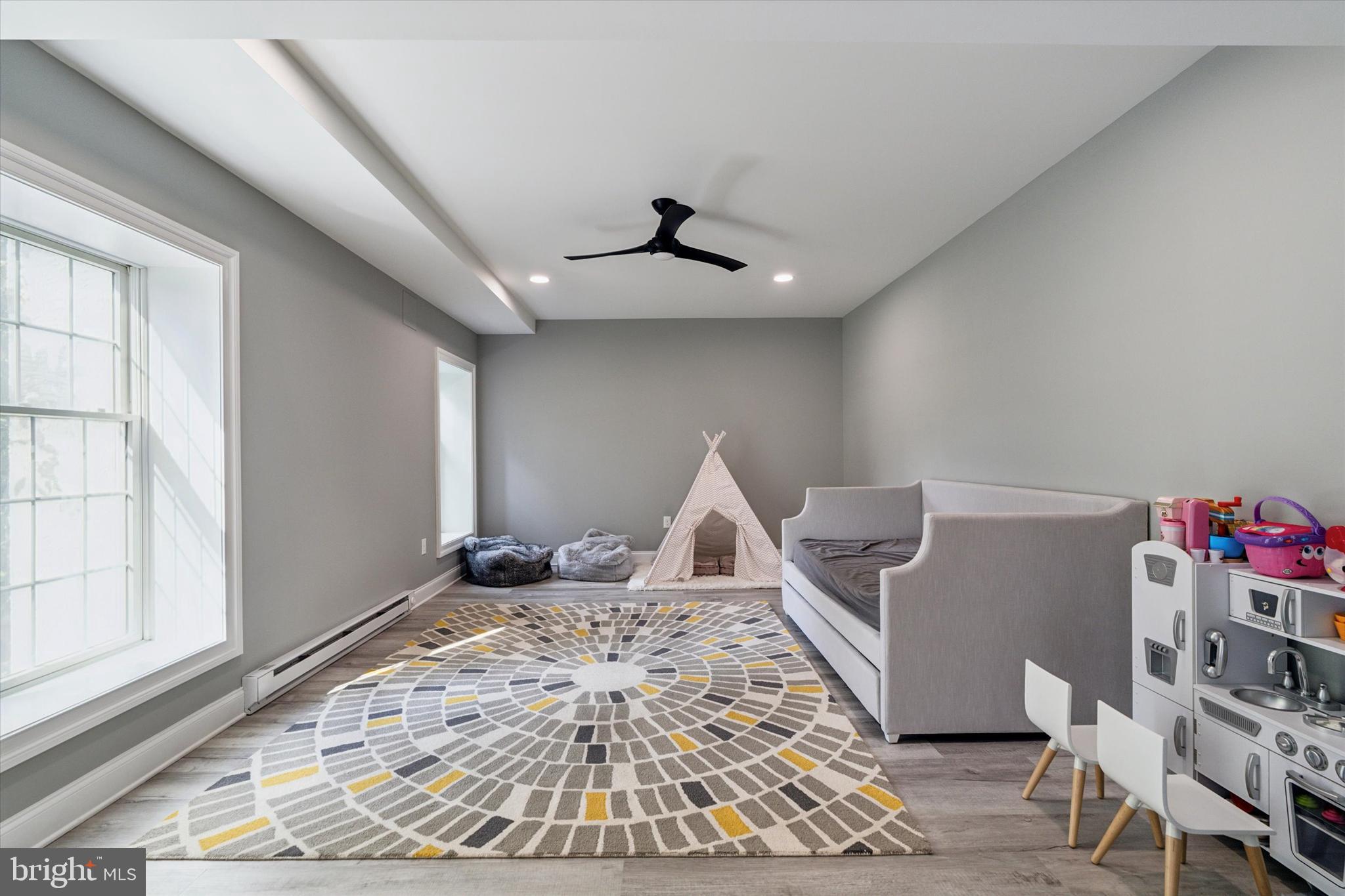 NEWLIN GREENE - Residential