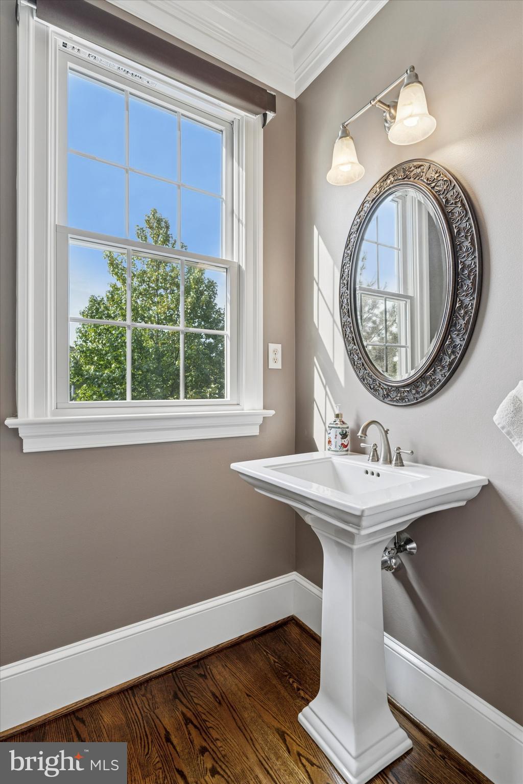 NEWLIN GREENE - Residential