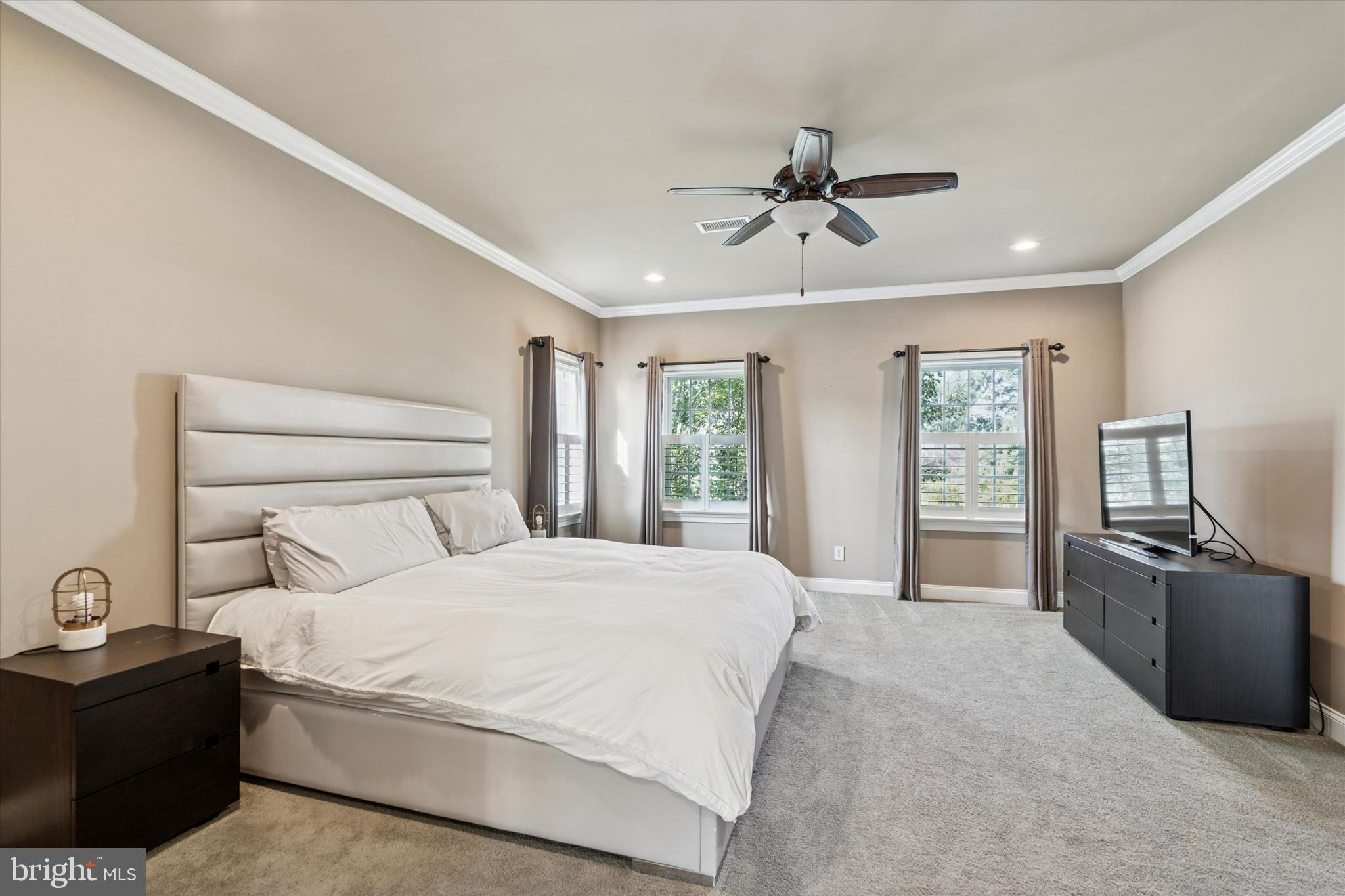 NEWLIN GREENE - Residential