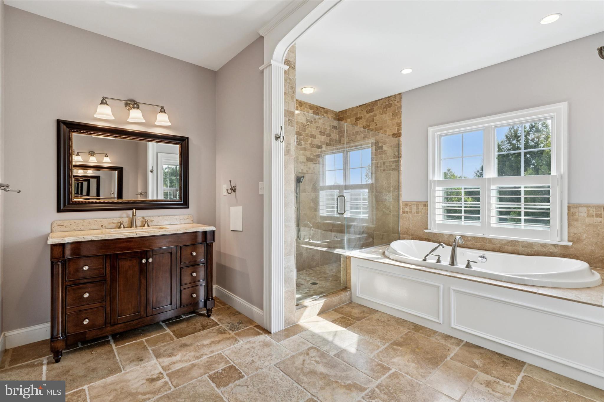 NEWLIN GREENE - Residential