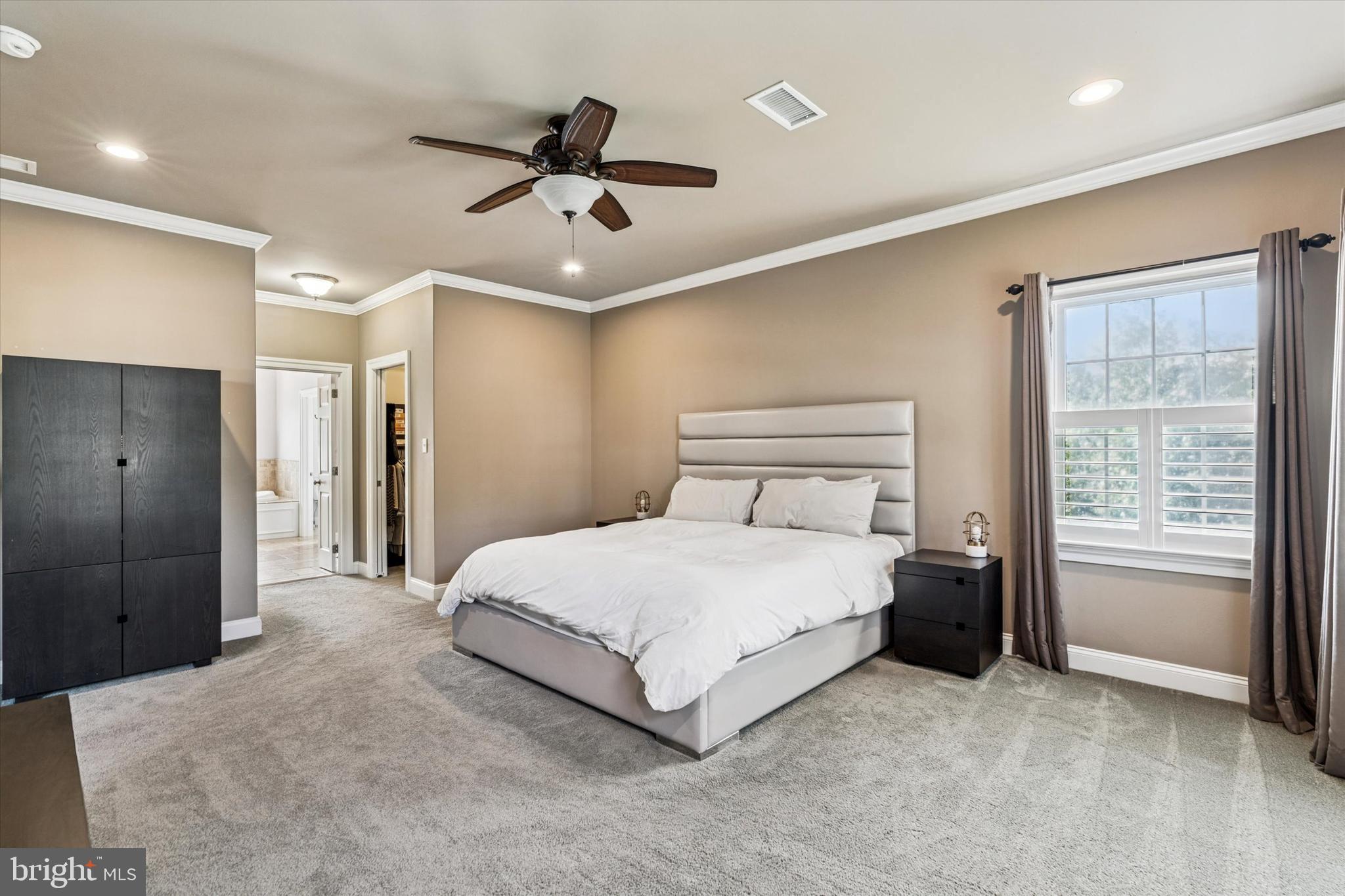 NEWLIN GREENE - Residential