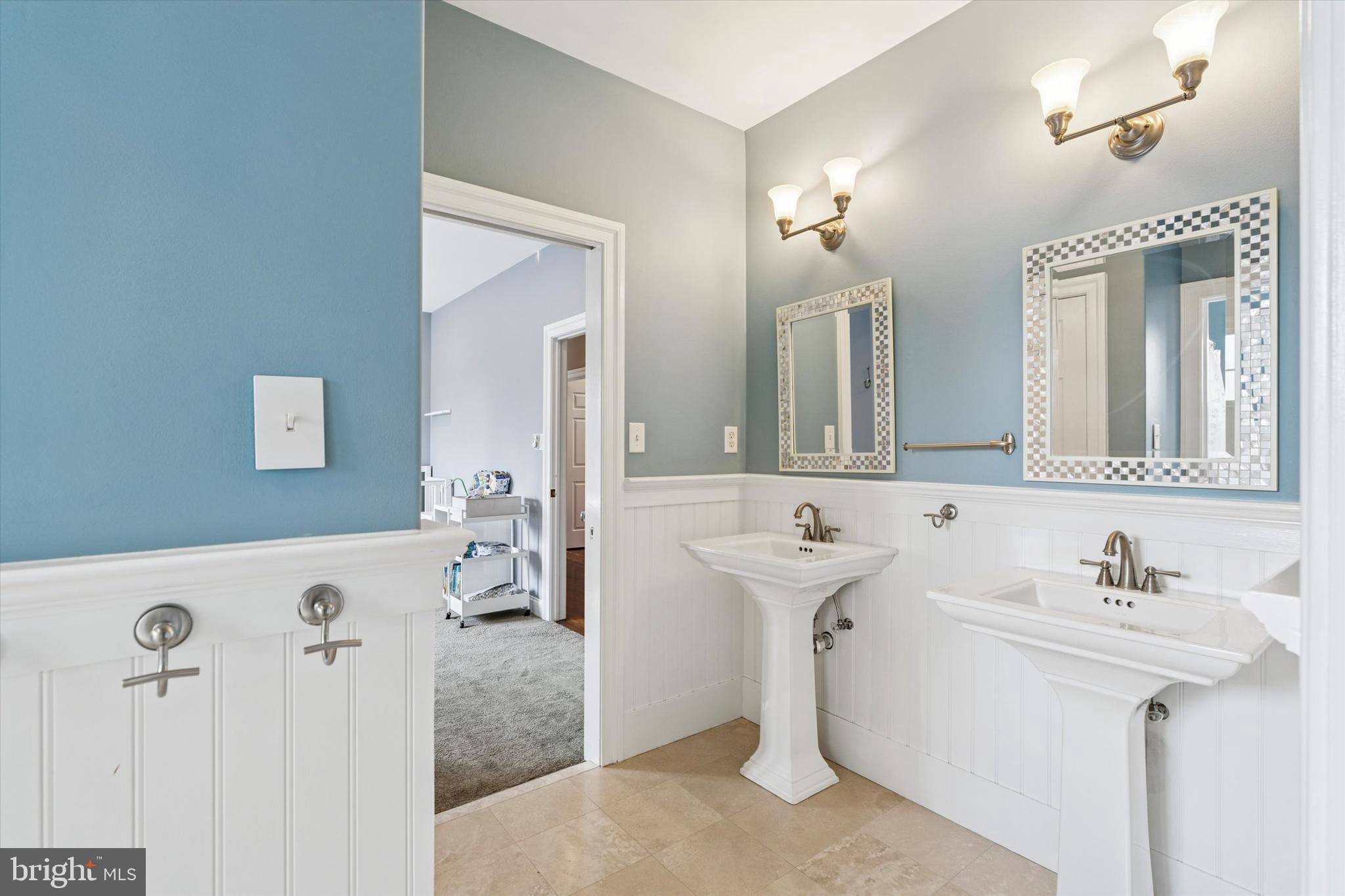 NEWLIN GREENE - Residential