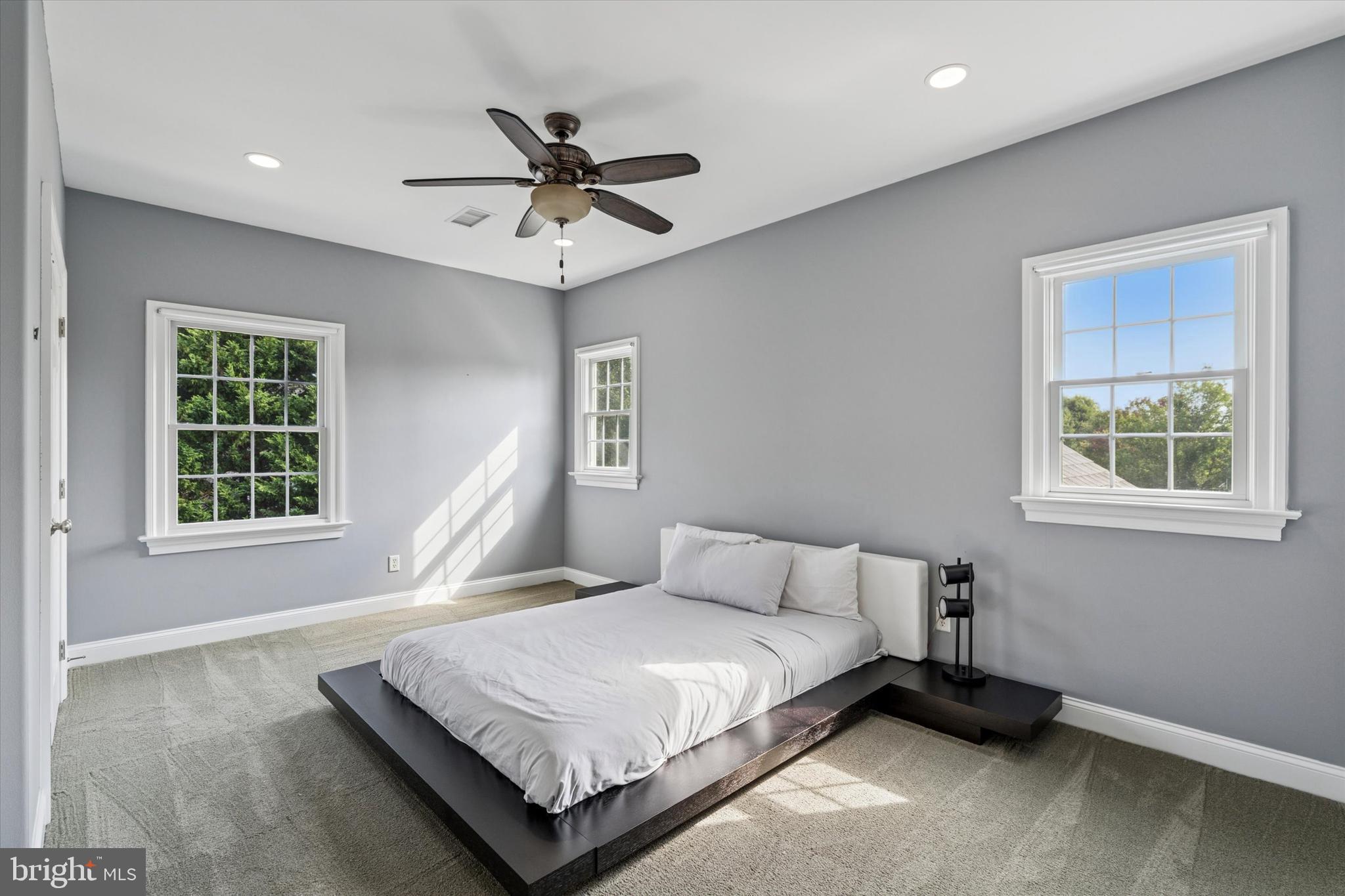 NEWLIN GREENE - Residential