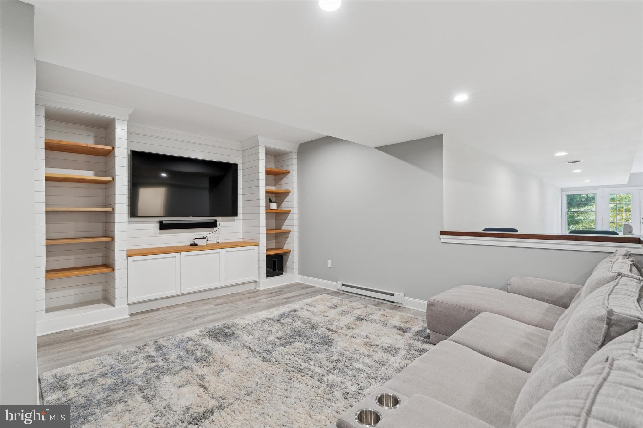 NEWLIN GREENE - Residential