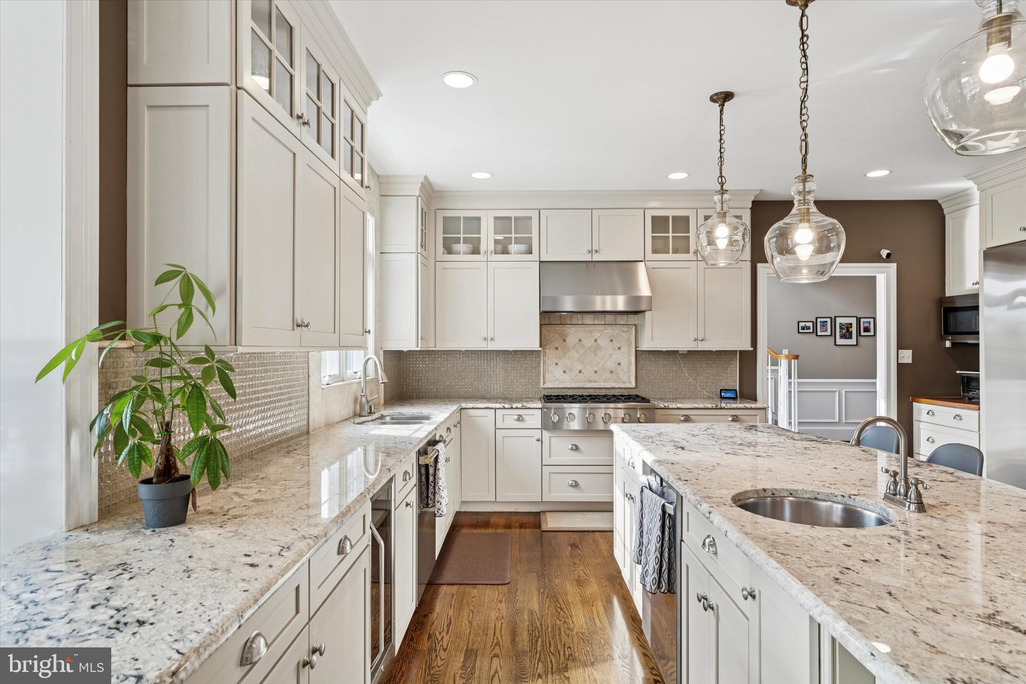 NEWLIN GREENE - Residential