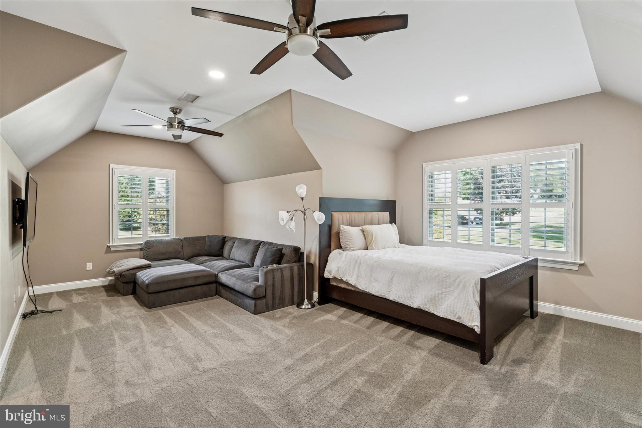 NEWLIN GREENE - Residential