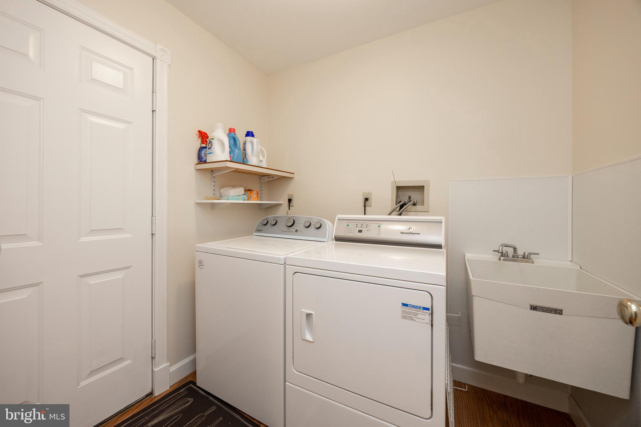 ROLLING RIDGE - Residential