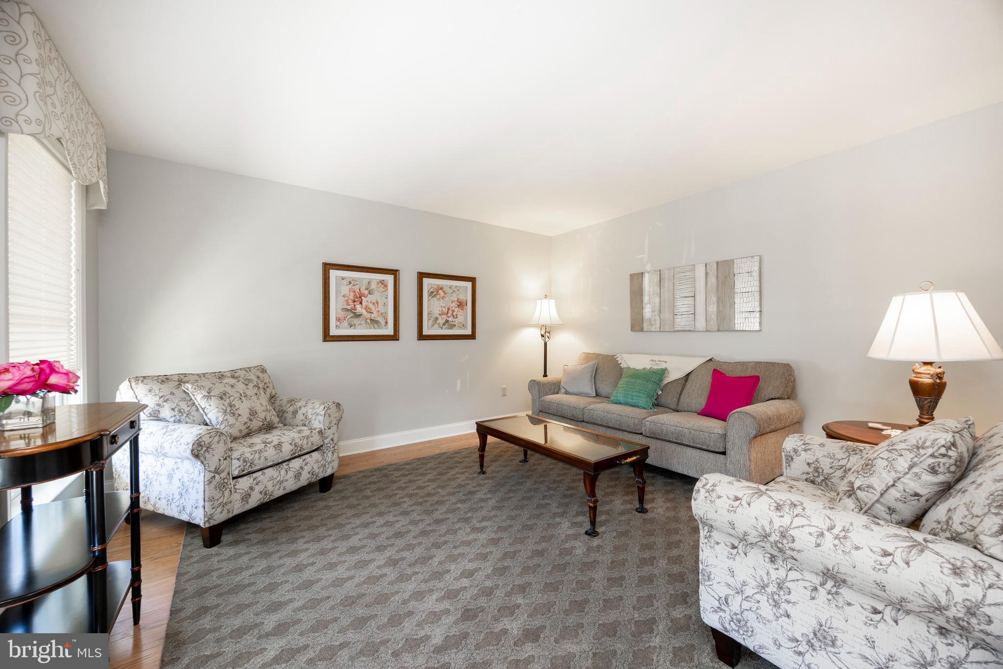 ROLLING RIDGE - Residential