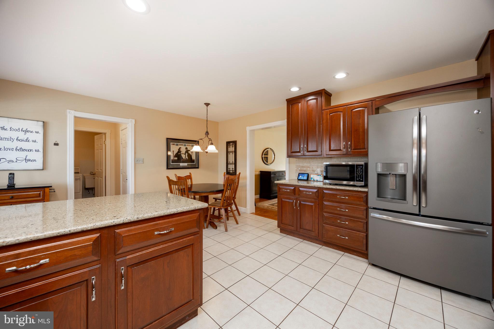 ROLLING RIDGE - Residential