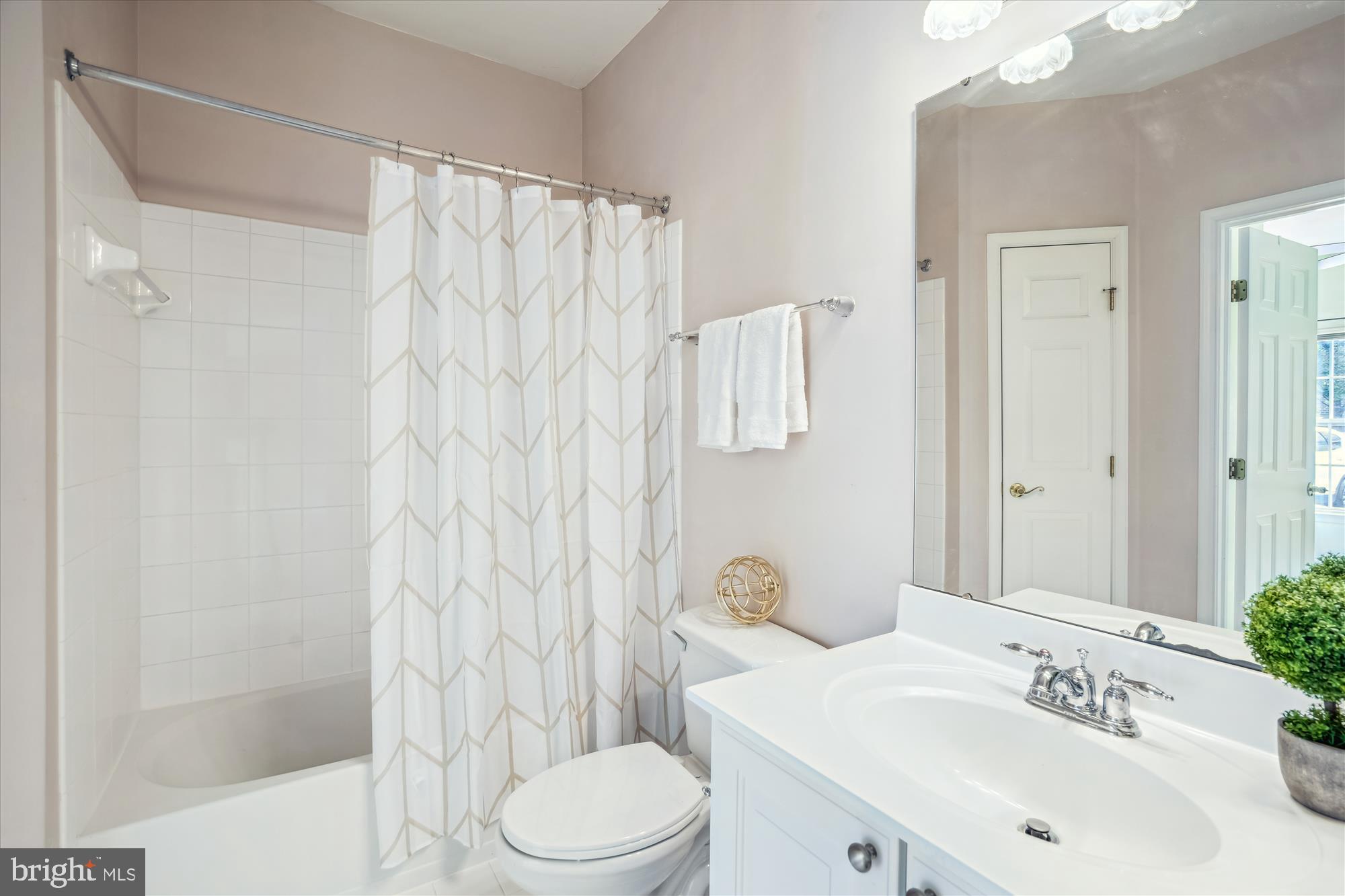 HEARTHSTONE AT TIMBERS - Residential