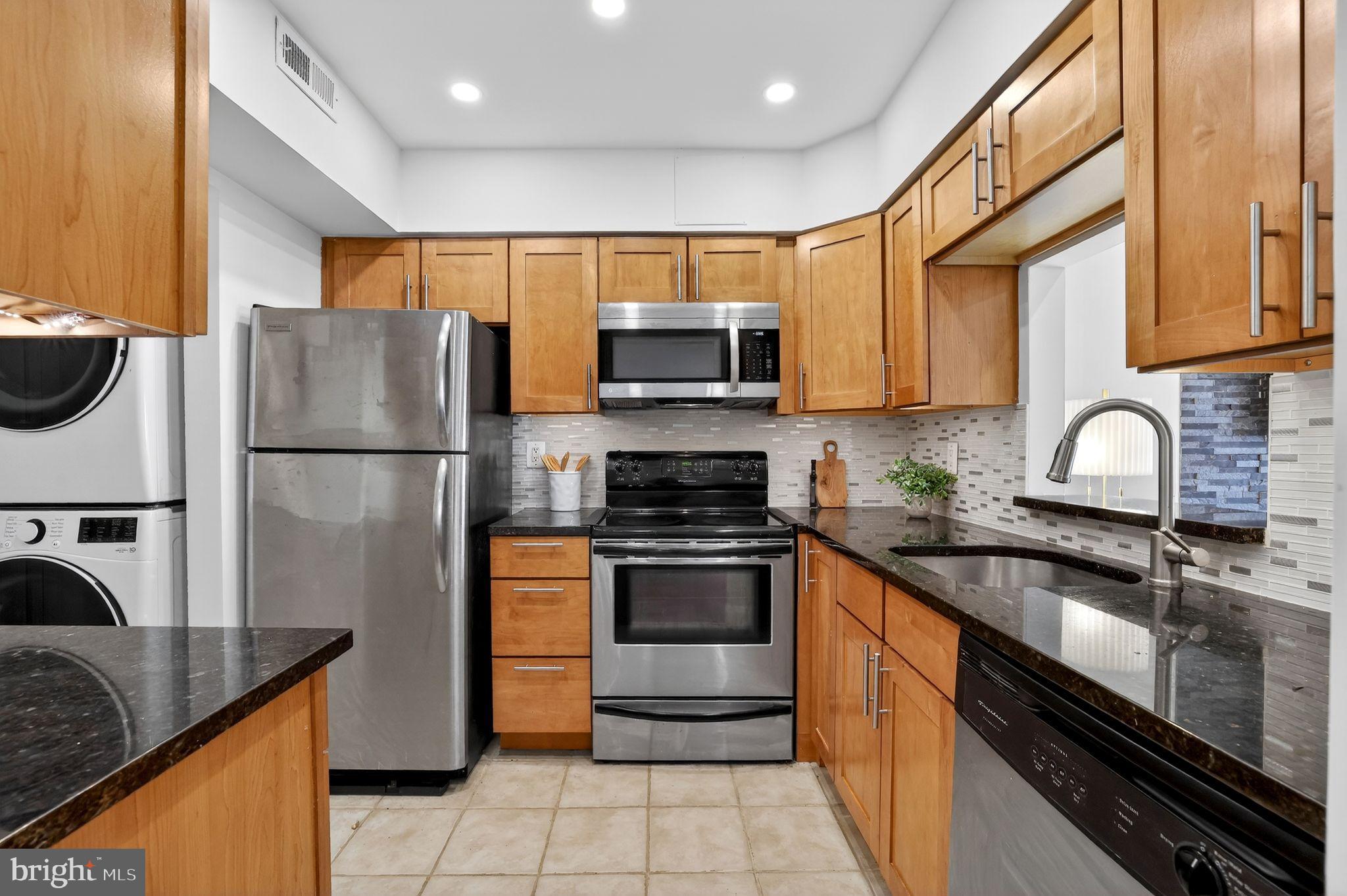 3805 PORTER STREET NW 201