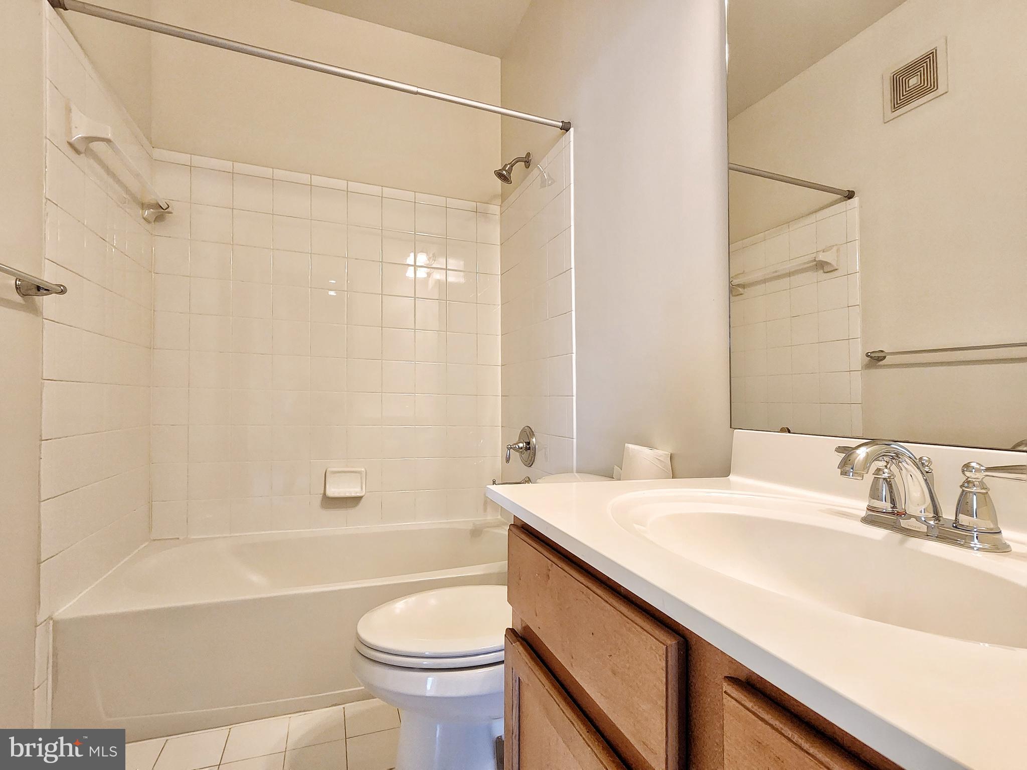 POTOMAC CLUB - Residential Lease