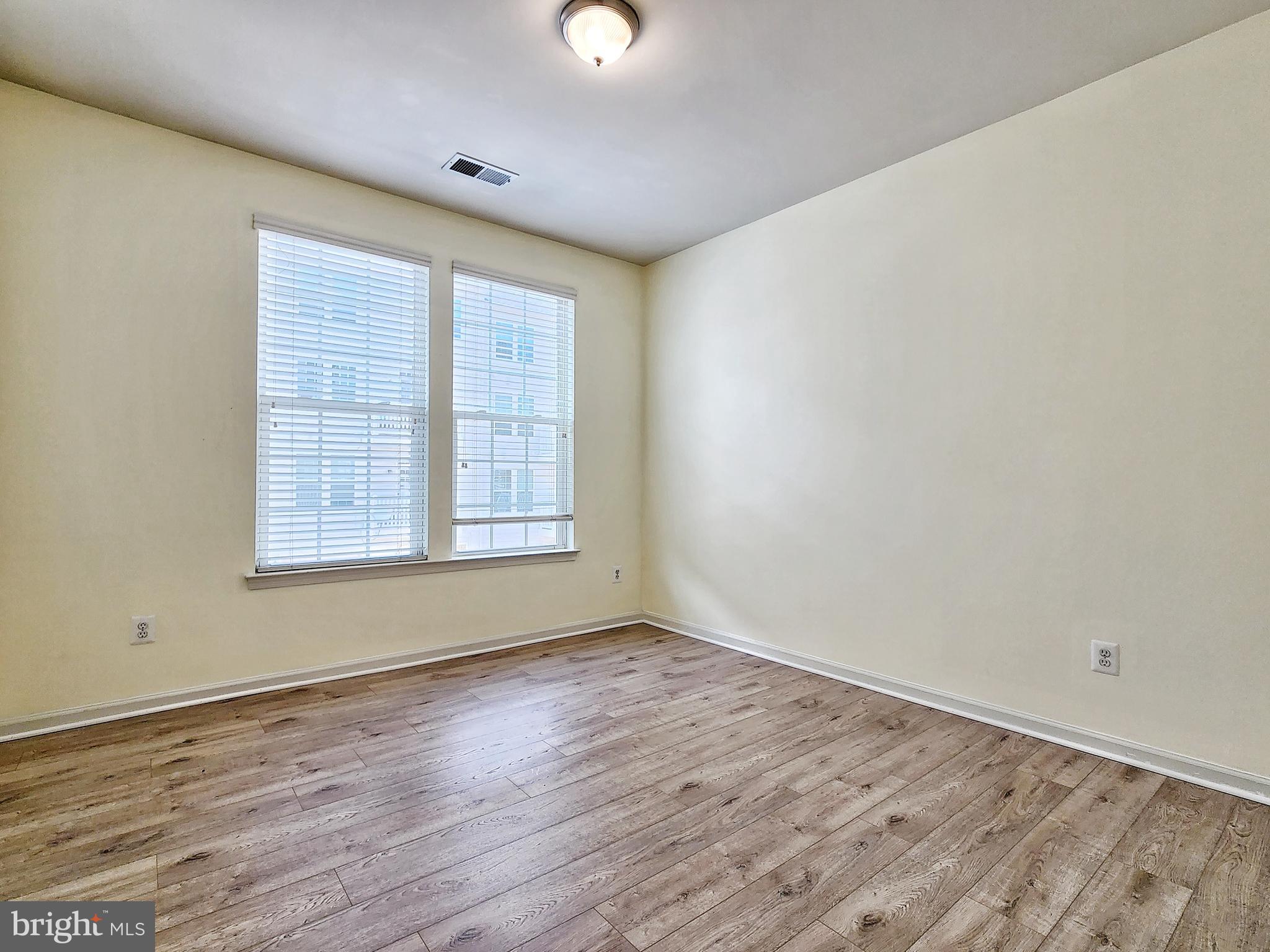 POTOMAC CLUB - Residential Lease