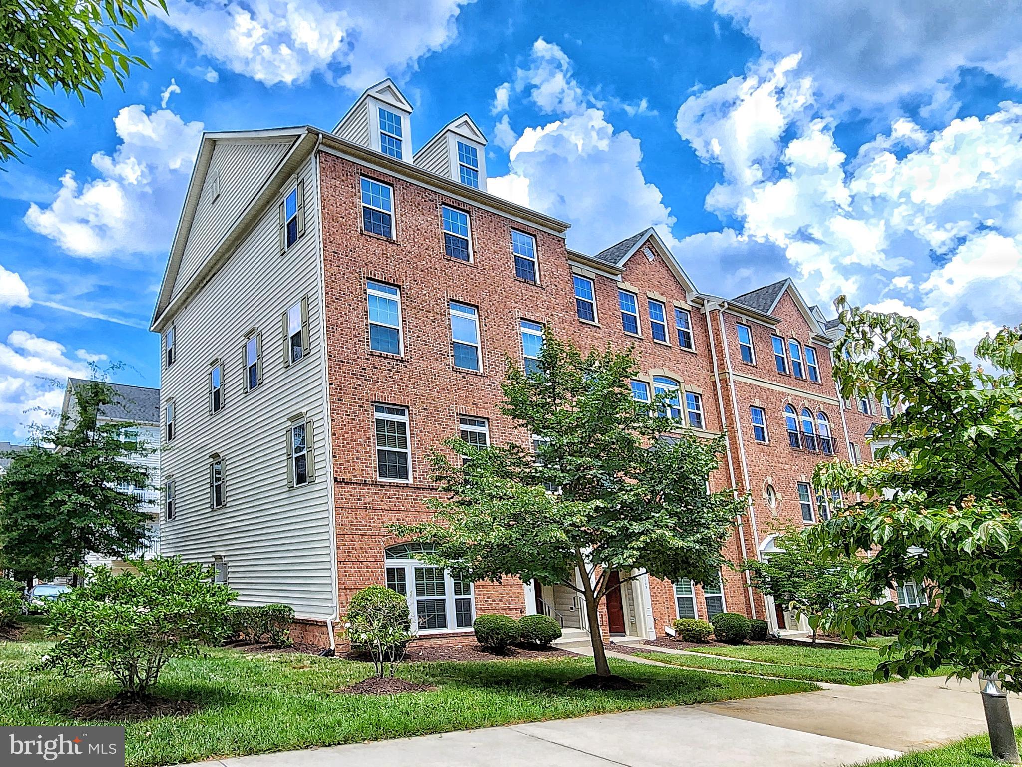 POTOMAC CLUB - Residential Lease