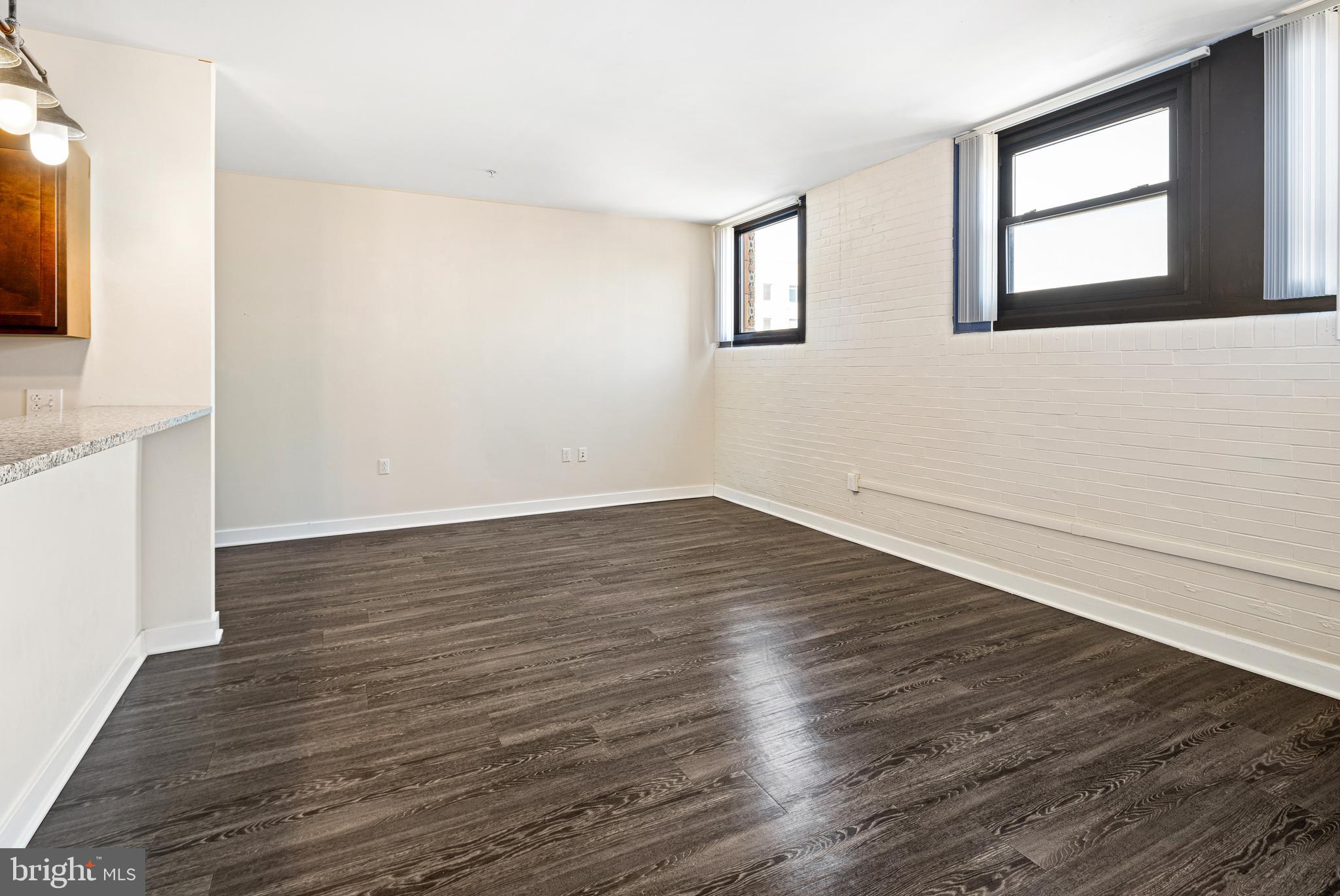 CENTER CITY - Residential Lease