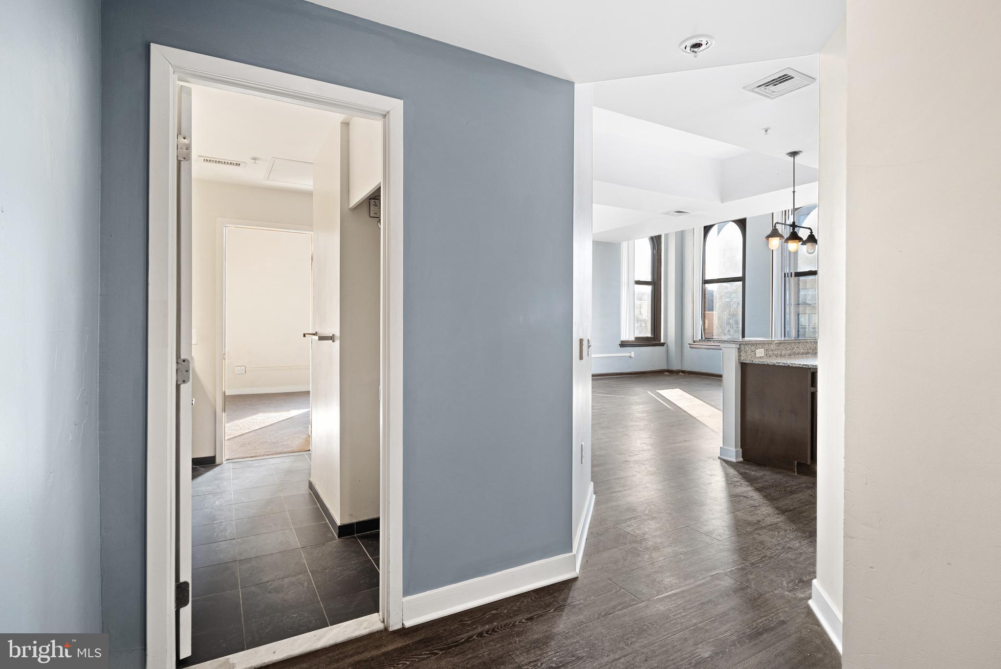 CENTER CITY - Residential Lease