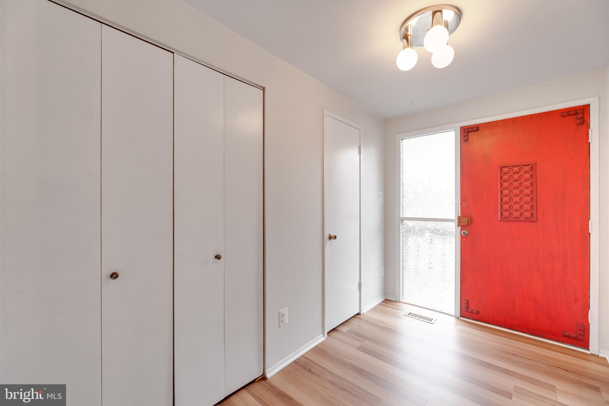 ELAN MEWS - Residential