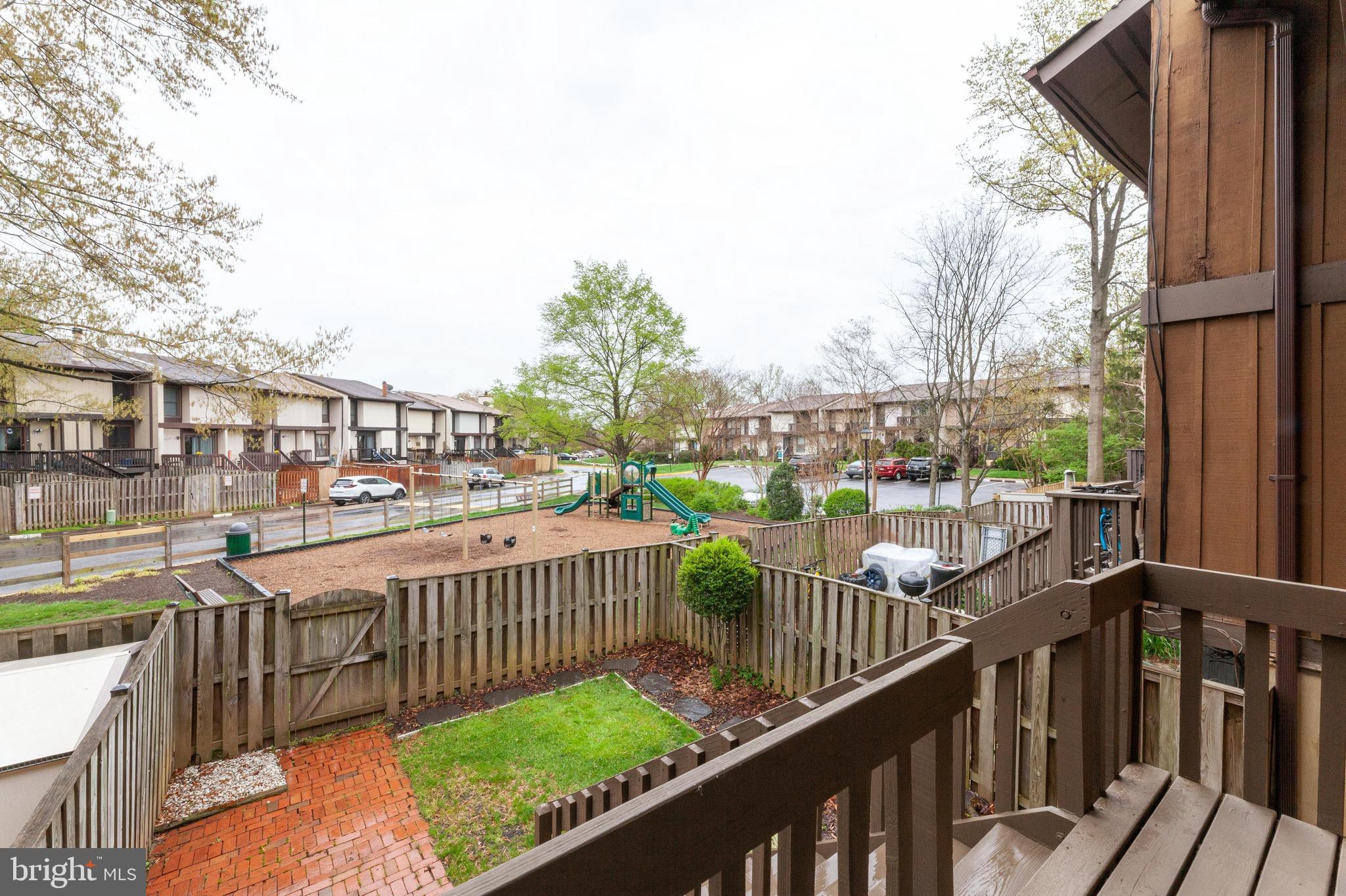 ELAN MEWS - Residential