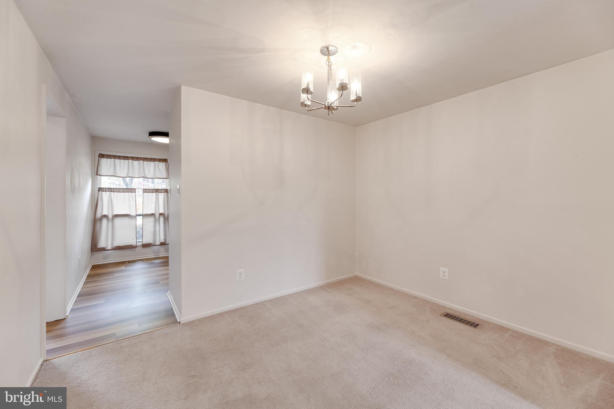 ELAN MEWS - Residential