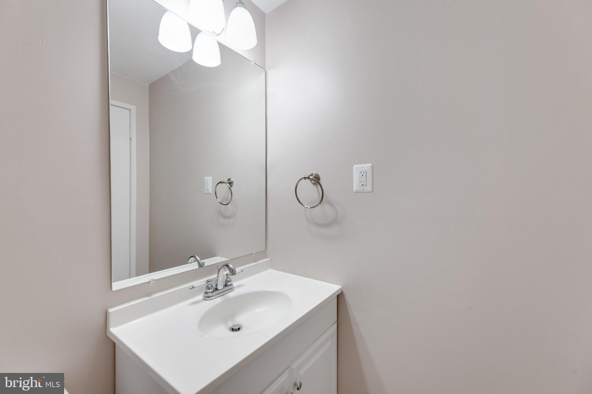 ELAN MEWS - Residential