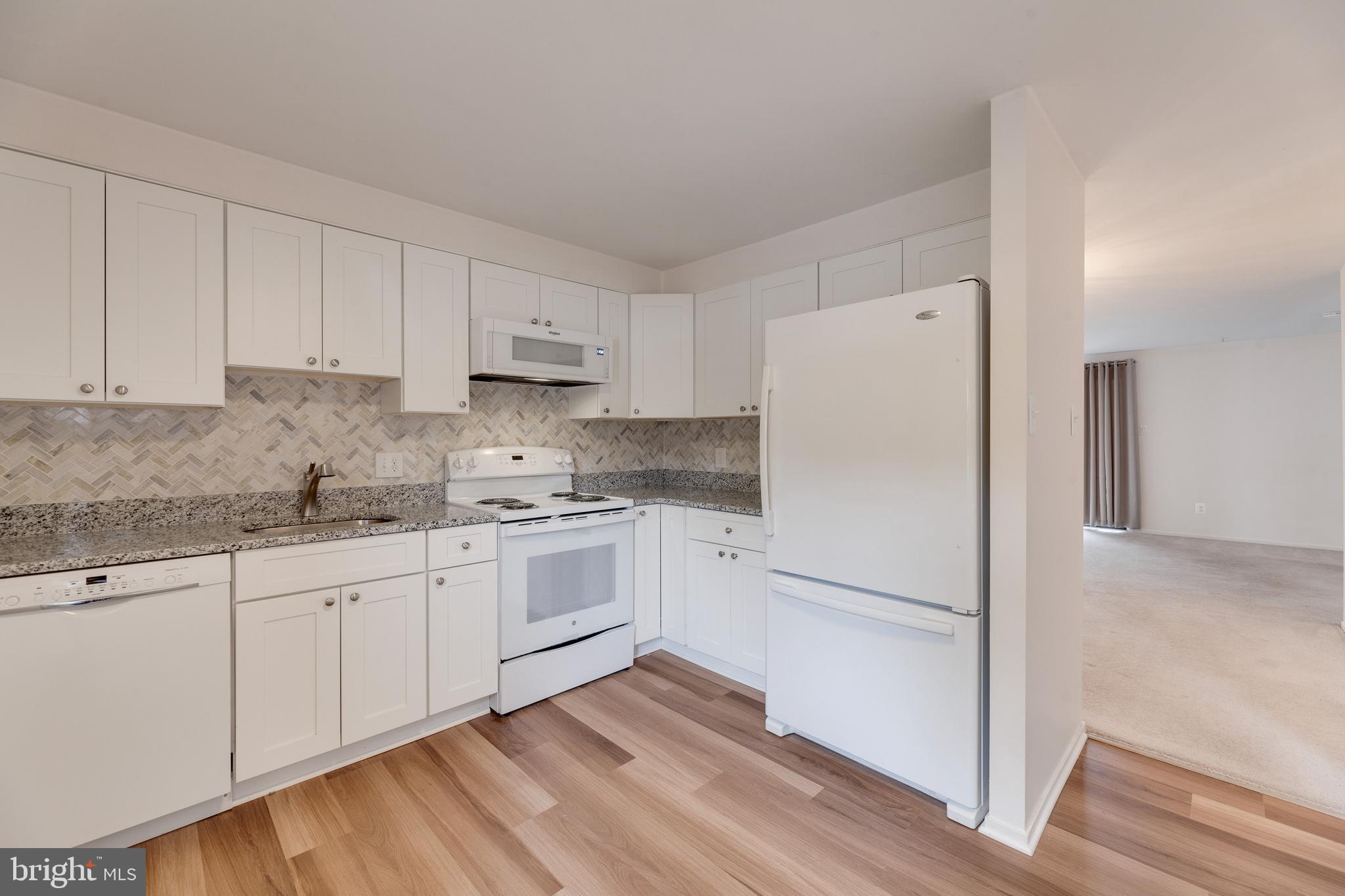 ELAN MEWS - Residential