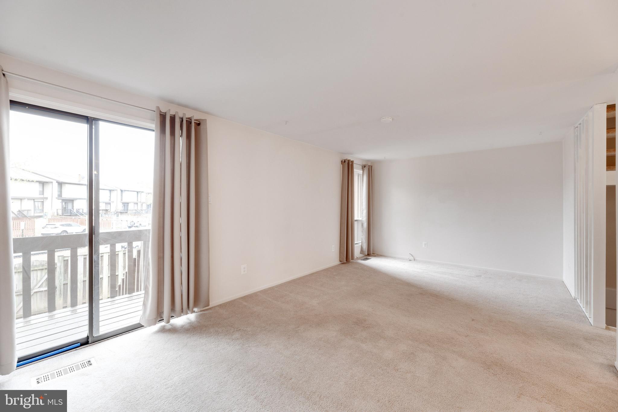 ELAN MEWS - Residential