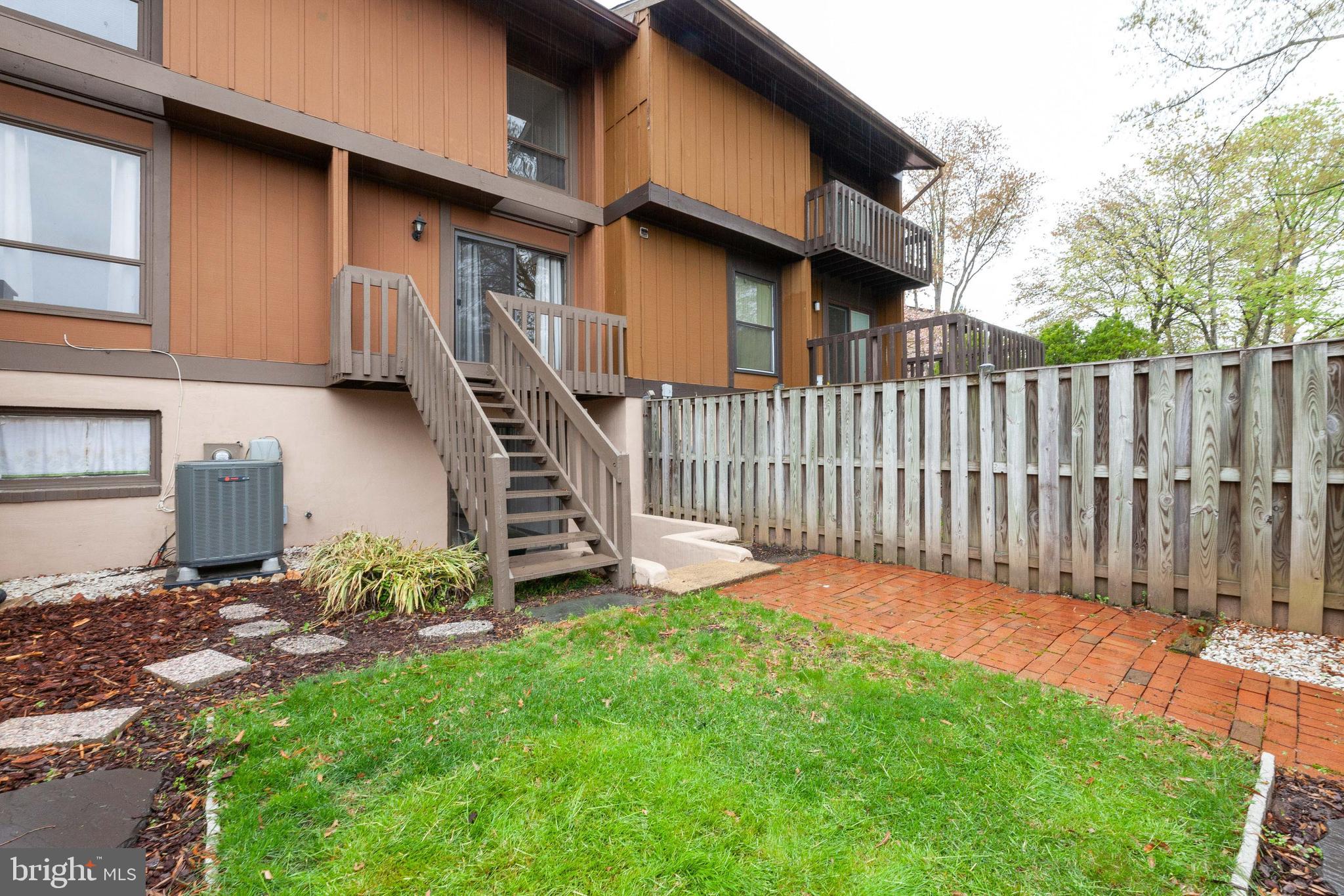 ELAN MEWS - Residential
