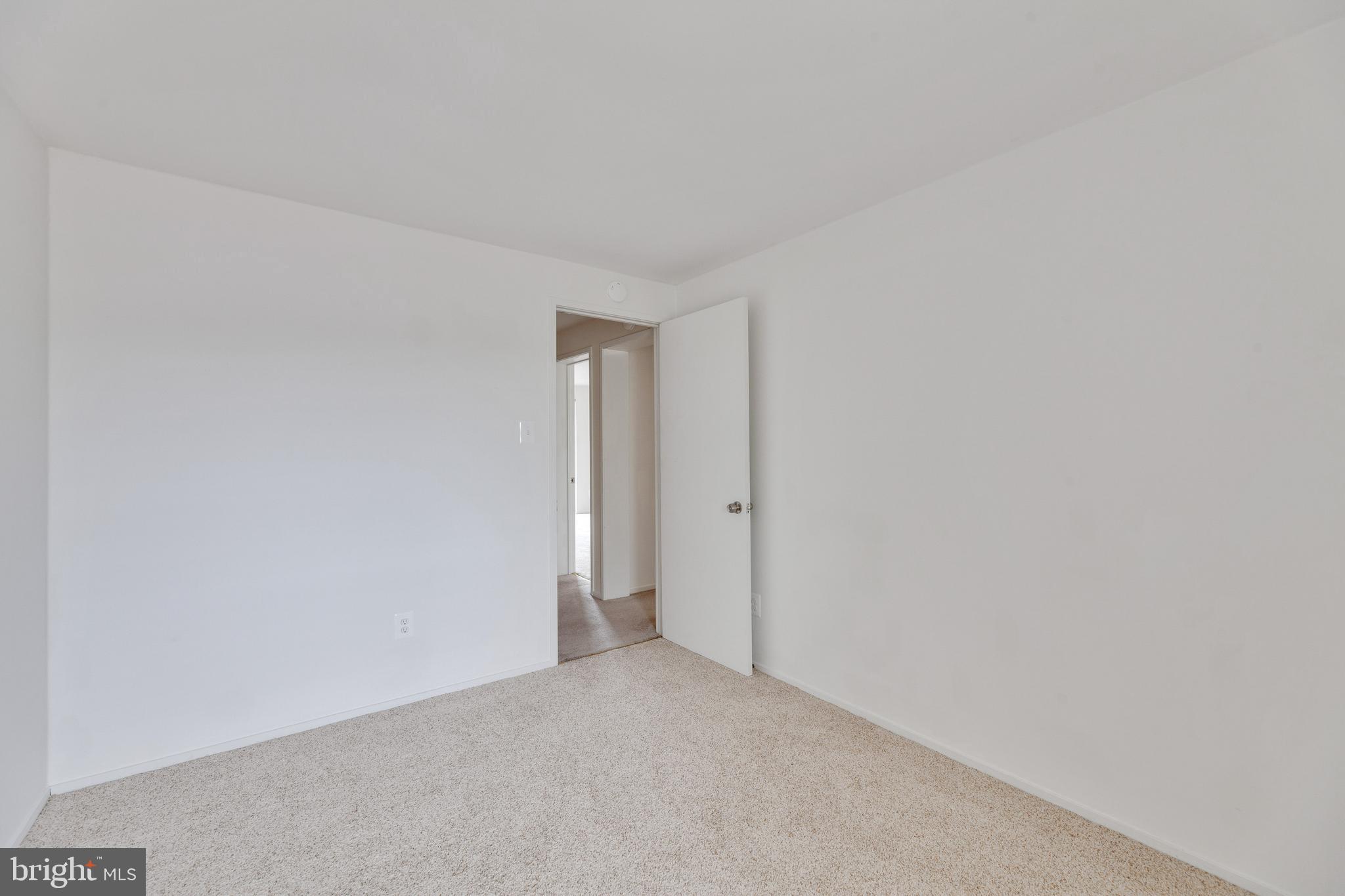 ELAN MEWS - Residential