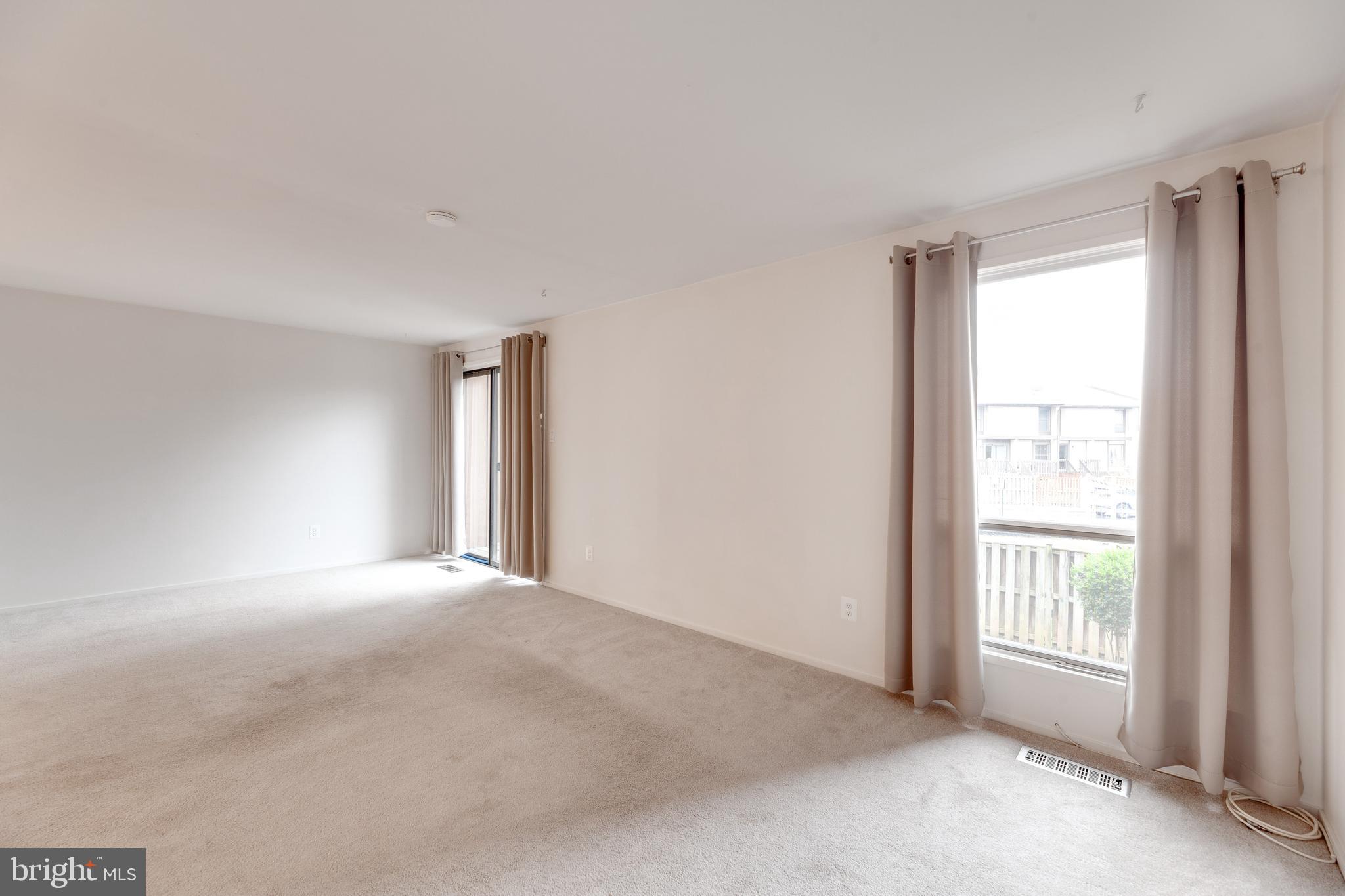 ELAN MEWS - Residential