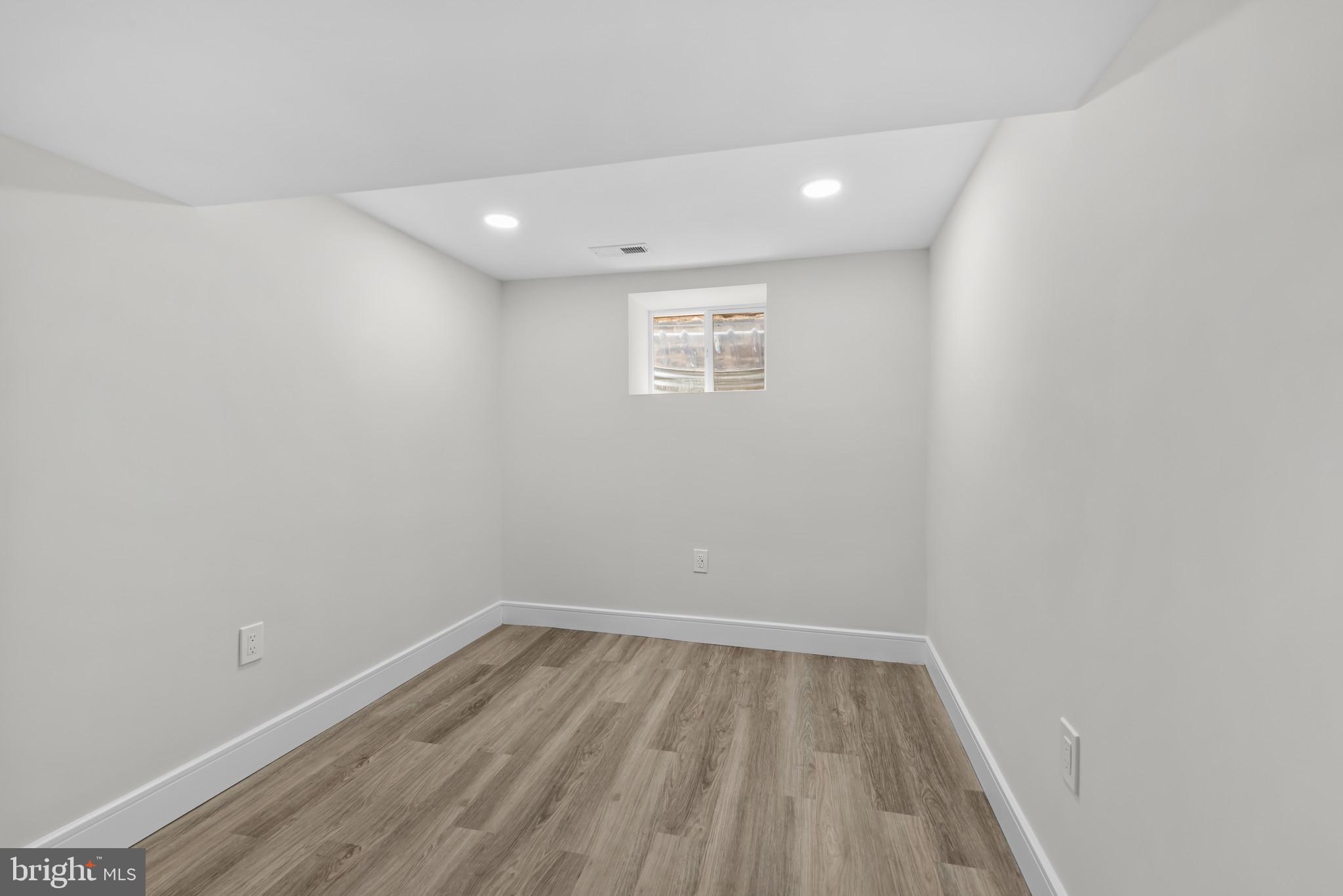 GOVANS - Residential