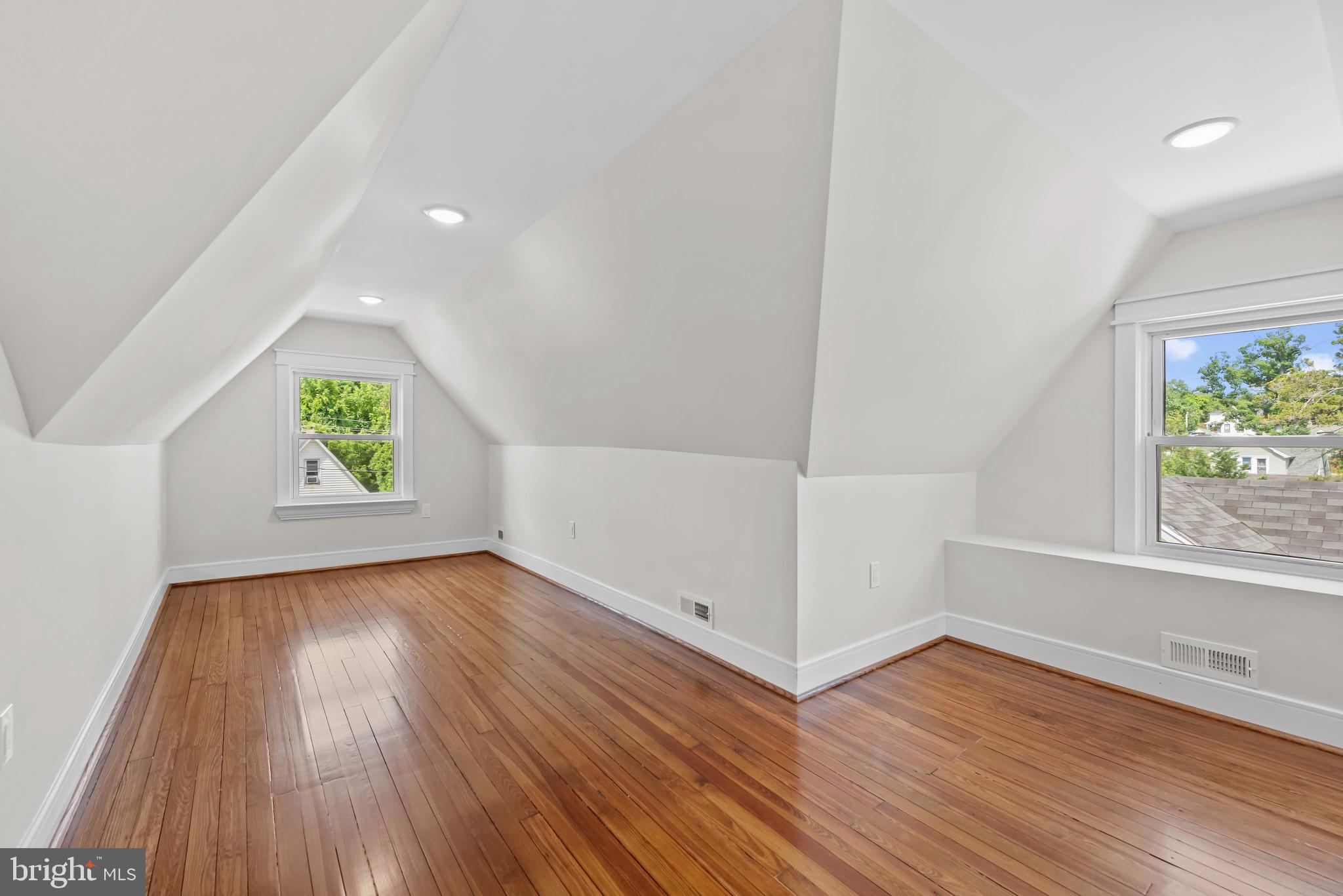 GOVANS - Residential