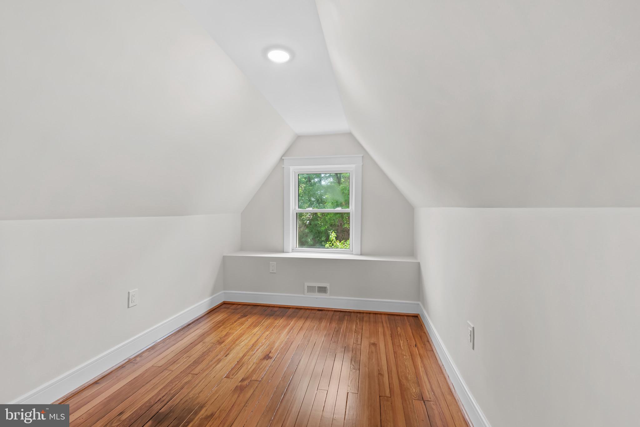 GOVANS - Residential