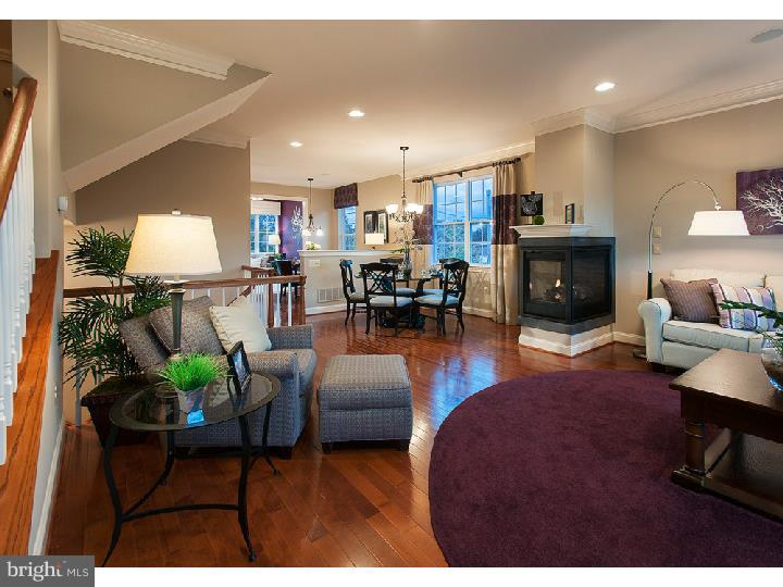 WILLIAMSON SQUARE - Residential