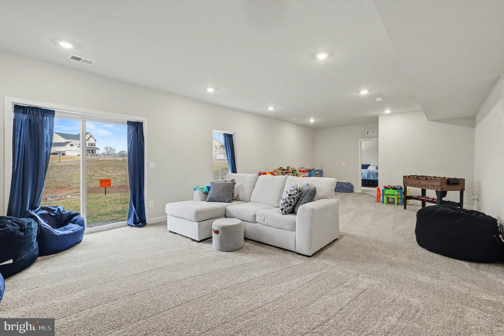 CLEVENGER CORNER VILLAGE - Residential