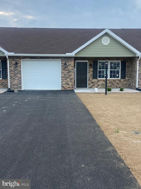 THORNWOOD VILLAGE - Residential