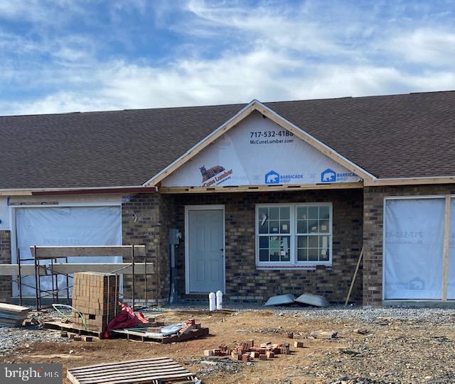 THORNWOOD VILLAGE - Residential