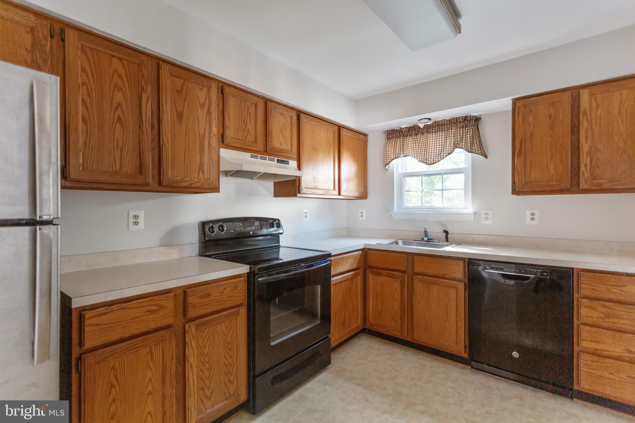 ROLLINGWOOD - Residential Lease