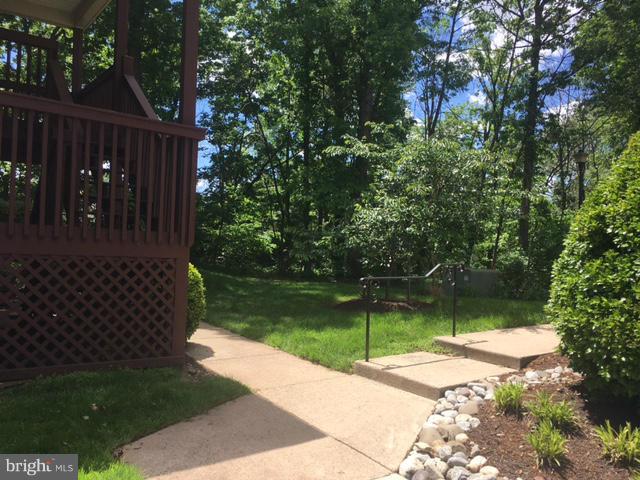 ROLLINGWOOD - Residential Lease
