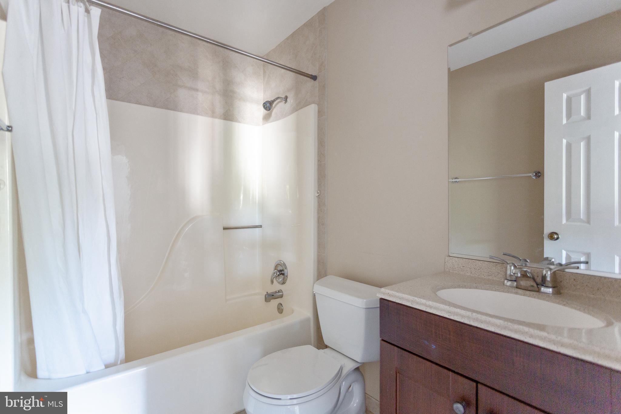 ROLLINGWOOD - Residential Lease