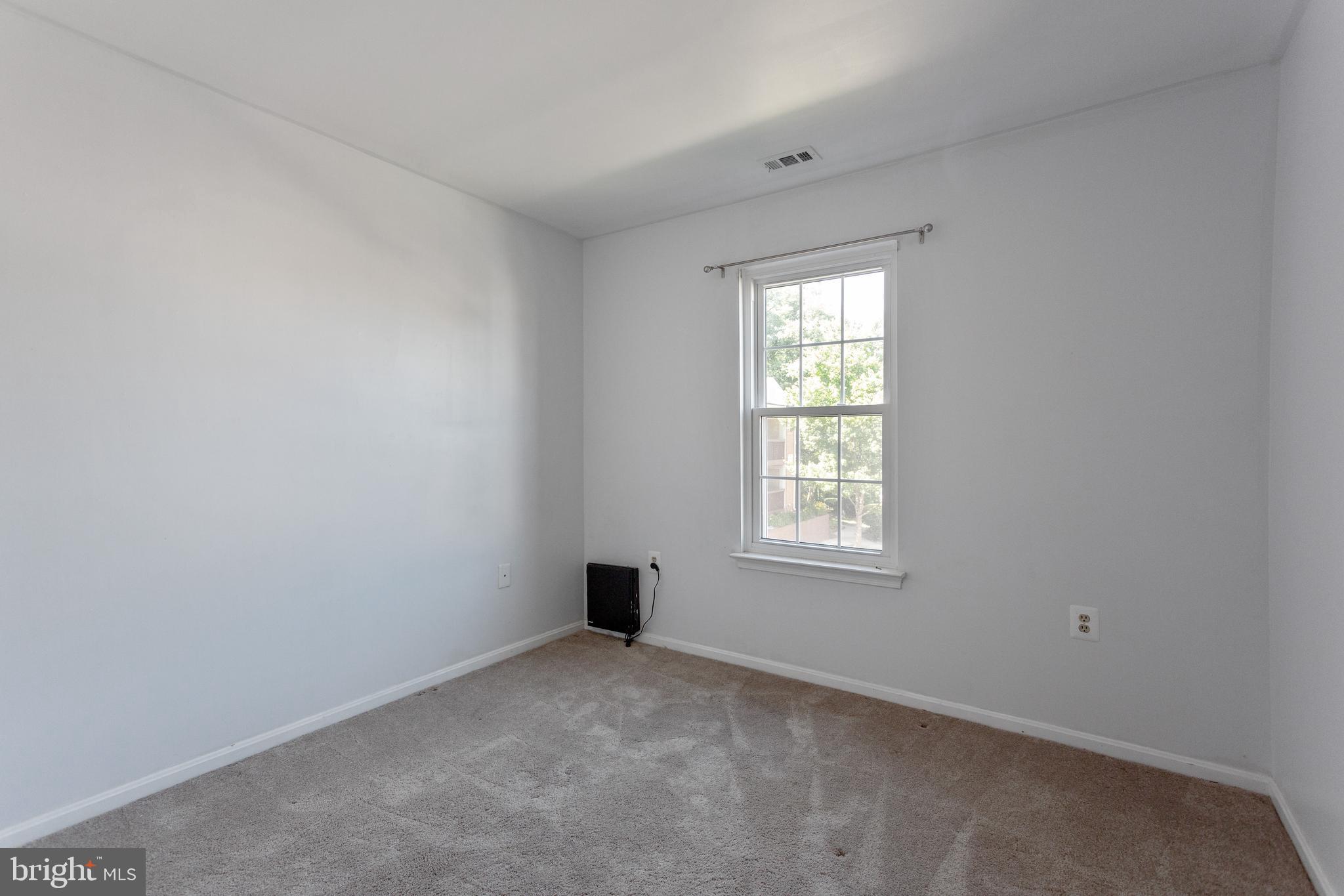ROLLINGWOOD - Residential Lease