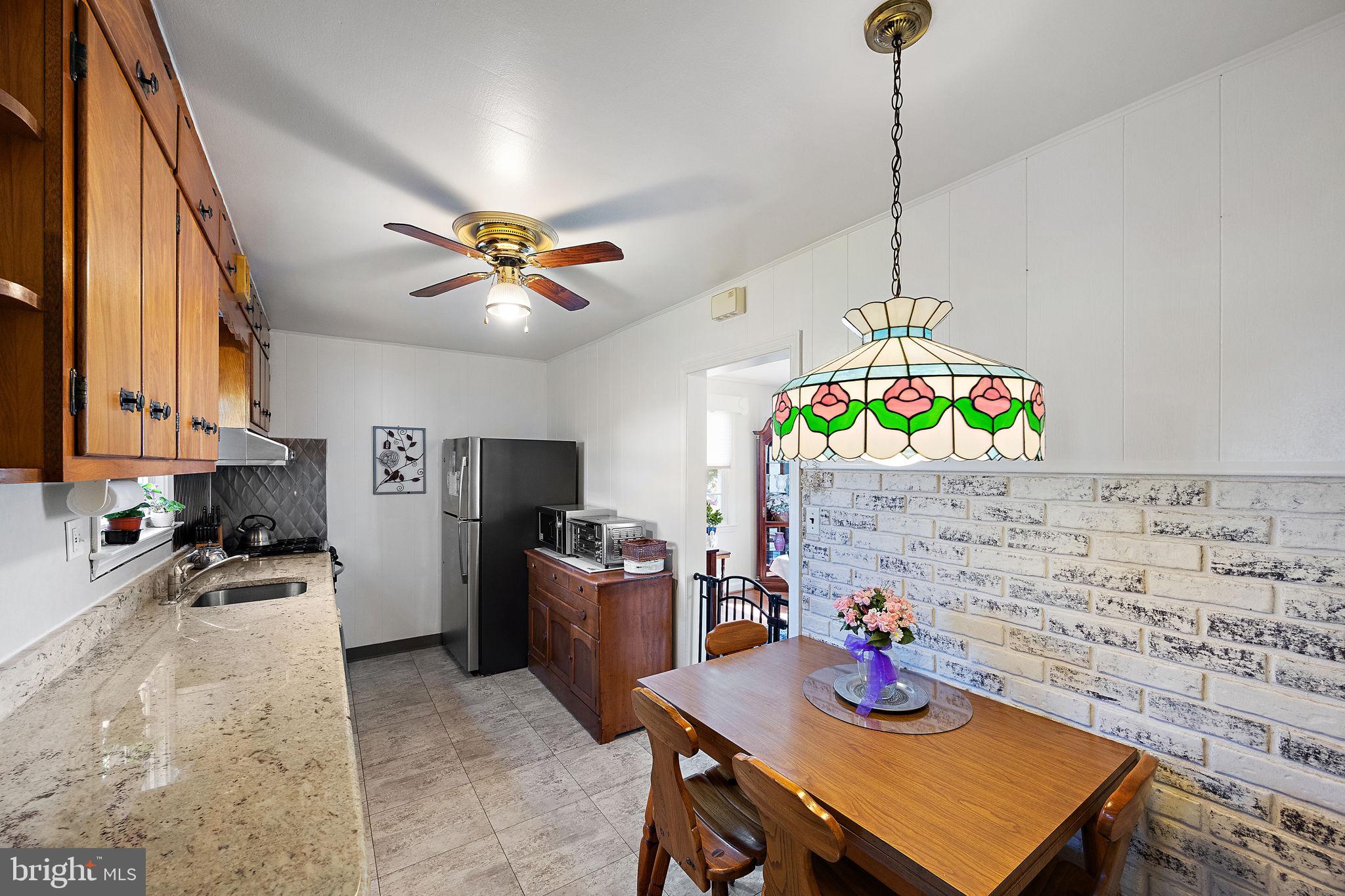 VALLEY VIEW - Residential