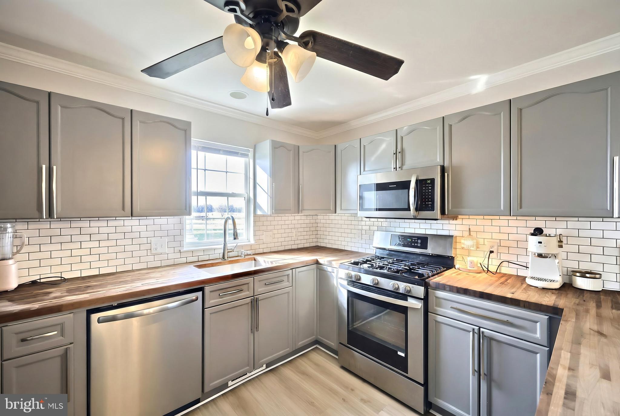 ASHLEY FARMS - Residential